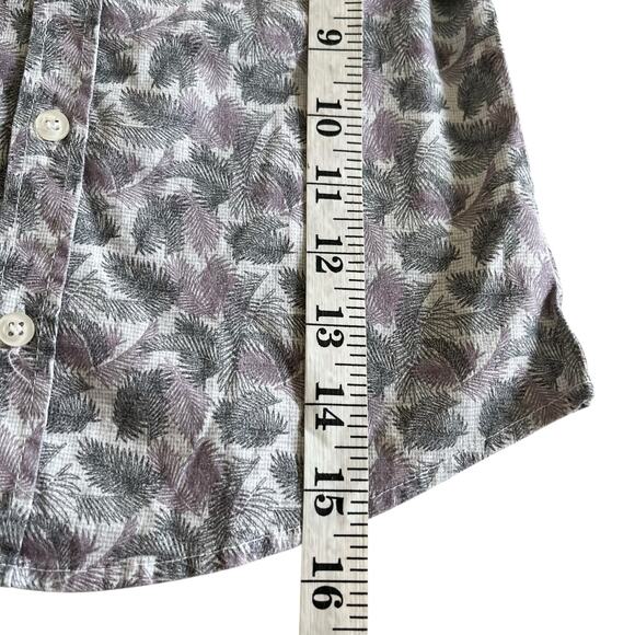 Boys and Arrows Gray Feather Print Short Sleeve Button Up Shirt Size 4 - Picture 3 of 5